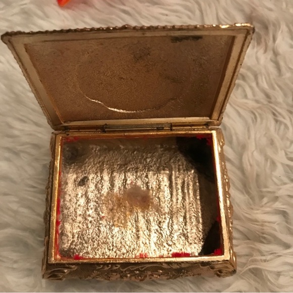 A Lovely 😍Container 🥰 - Picture 2 of 5